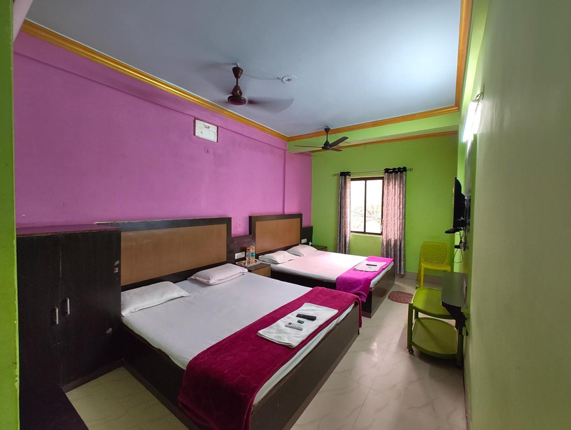 Goroomgo Samrat Palace Puri Near Sea Beach With Parking Facilities - Restaurant Available - Couple Friendly 外观 照片