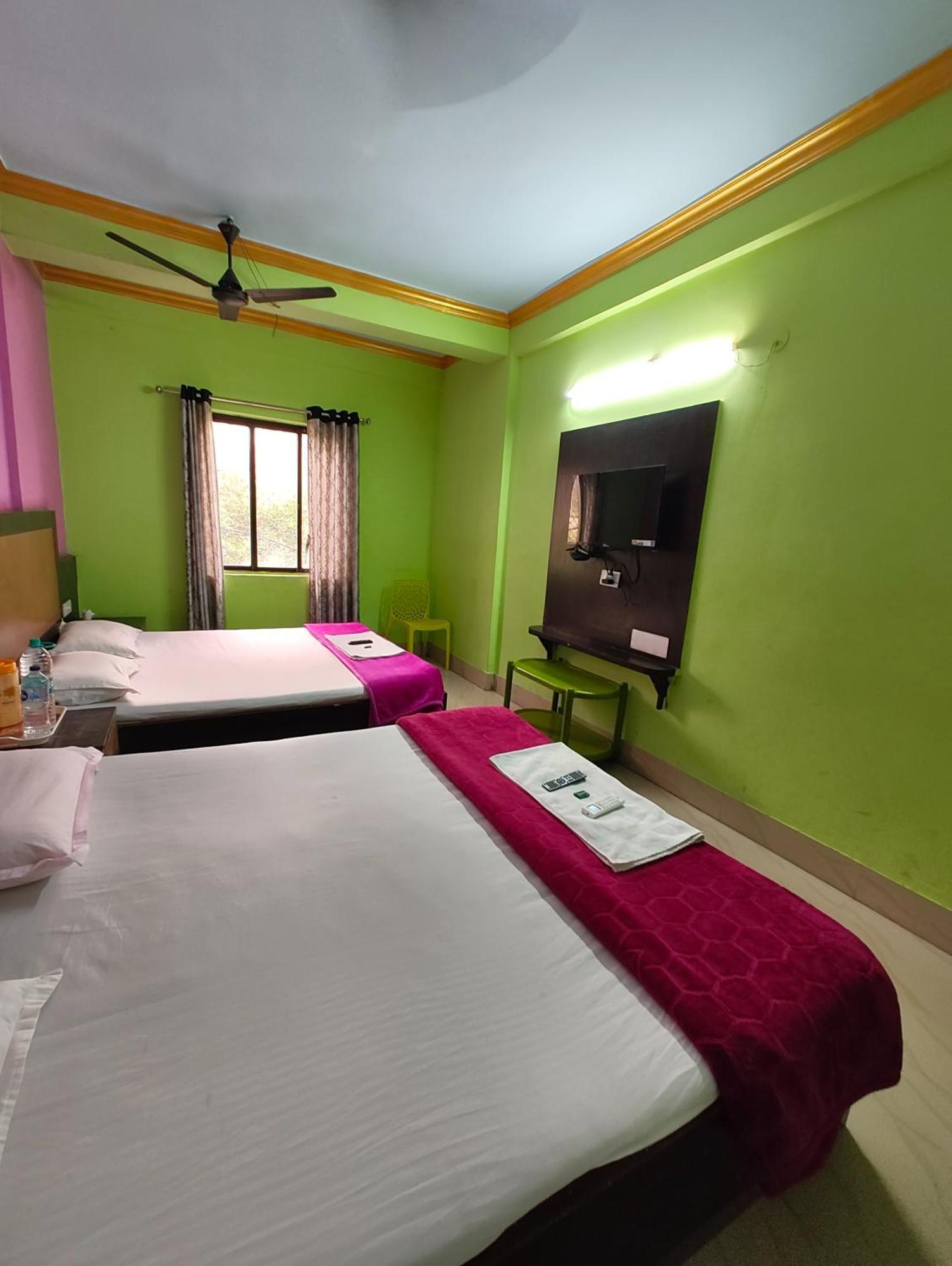 Goroomgo Samrat Palace Puri Near Sea Beach With Parking Facilities - Restaurant Available - Couple Friendly 外观 照片